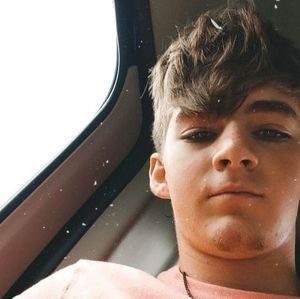 Meet your Posher, Adrian